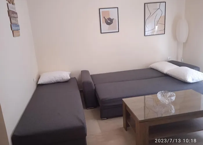 2nd Floor * カヴァラ